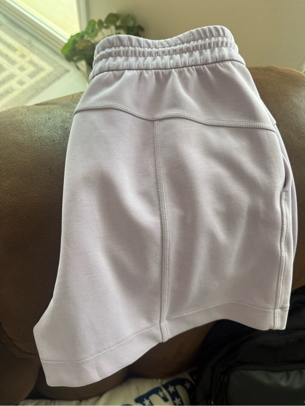 Lululemon Light purple High-Rise shorts - Picture 4 of 8